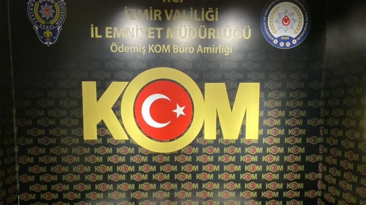 İzmir’de tefecilik yapan 3 kişiye gözaltı