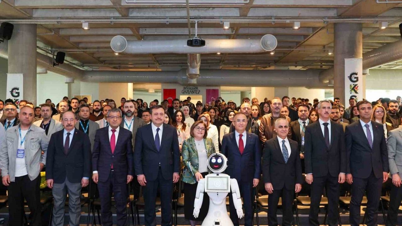 Gaziantep Büyükşehir, Yerel Yönetimlerde Yapay Zeka Çalıştayı düzenledi