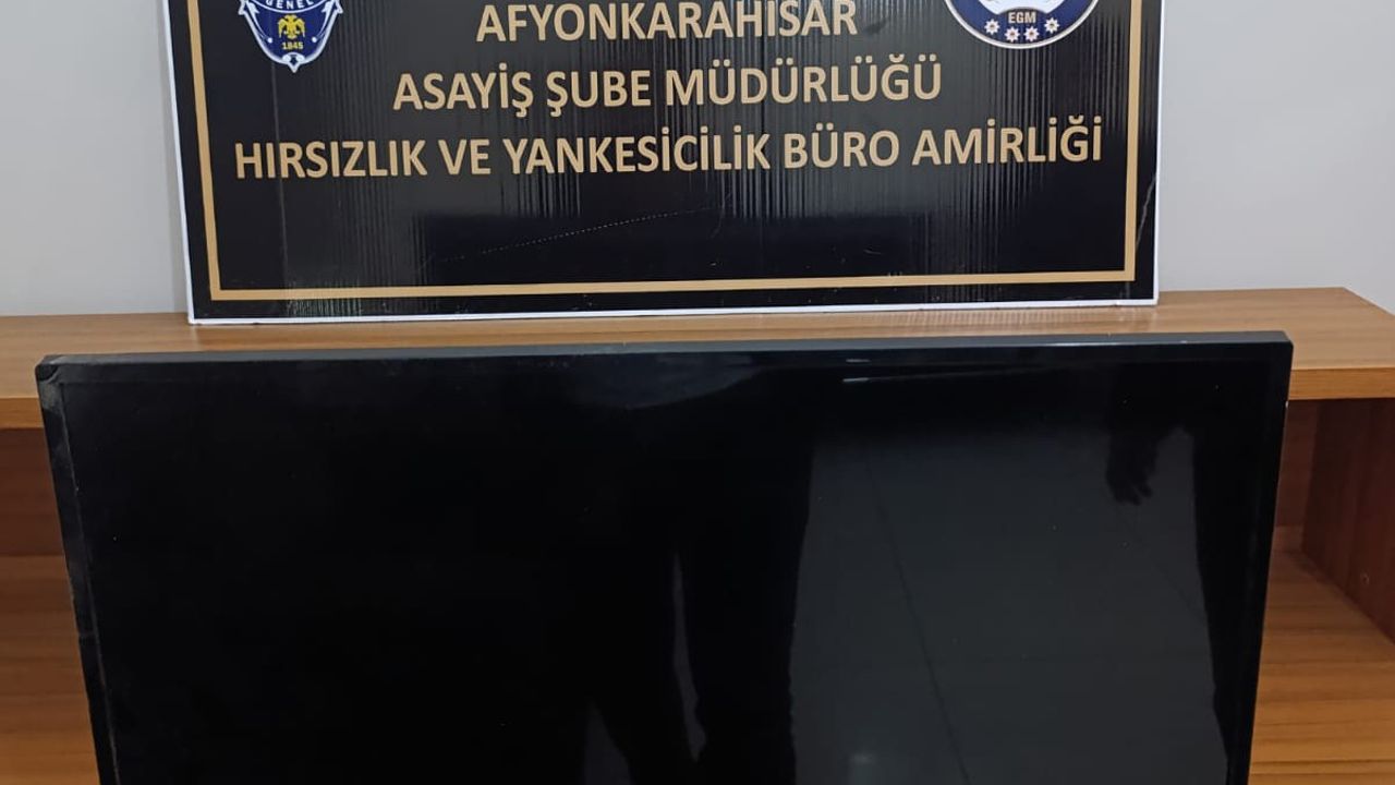 Muayene için gittiği hastanede televizyon çaldı