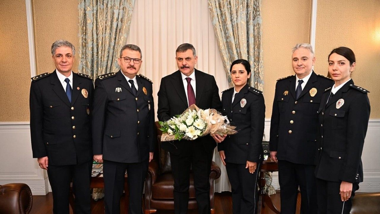 Polisten kuruluş yıl dönümü coşkusu