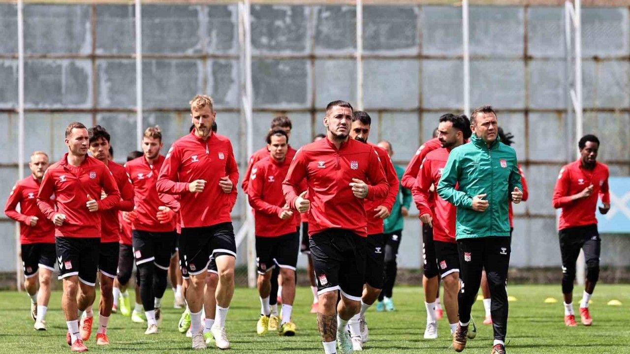 Sivasspor, Antalyaspor maçı hazırlıklarını tamamladı
