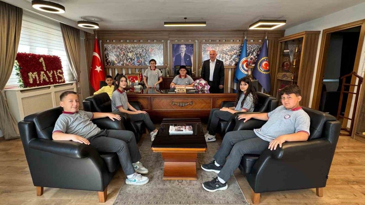 TES-İŞ Yatağan Şube Başkanı Erçelik: "Termik santraller kapatılsın diye sorumsuz açıklamalar yapıp bu bayramda çocukları üzmeyin"