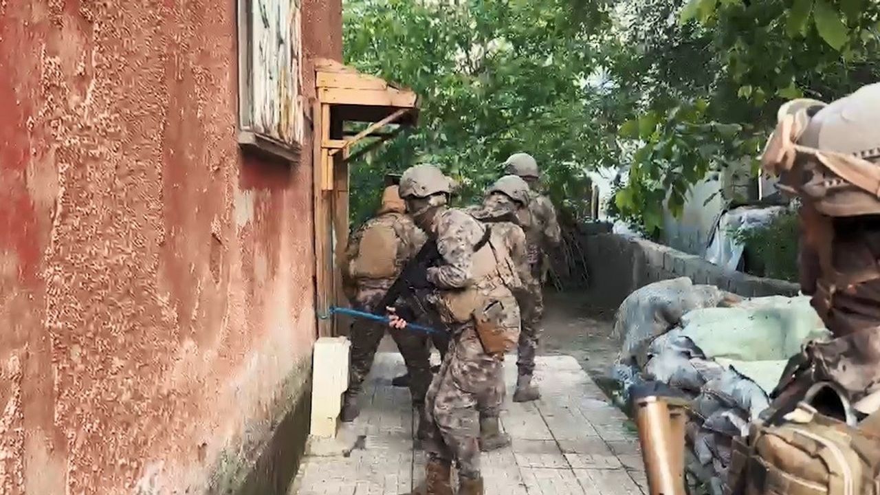 Bitlis’te 6 uyuşturucu satıcısı tutuklandı