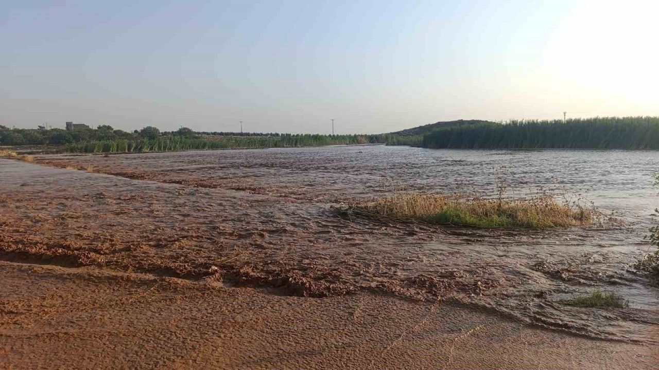 Kilis’te sağanak sonrası taşkınlar meydana geldi