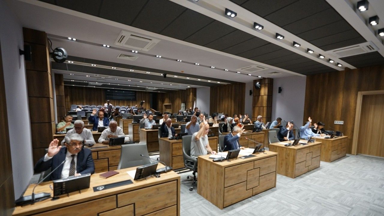 Yeşilyurt’ta imar planı değişiklikleri meclisten geçti