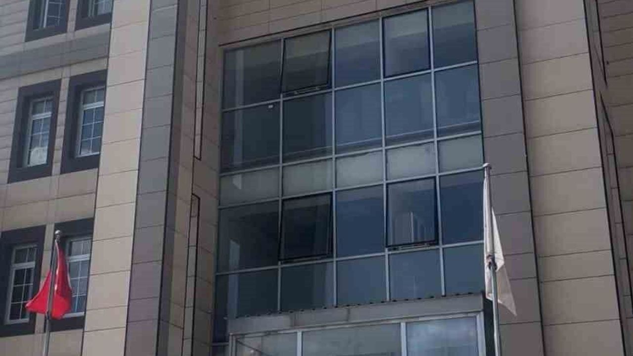 Bitlis’te ’kasten öldürme’ suçundan aranan şahıs sahte kimlikle yakalandı