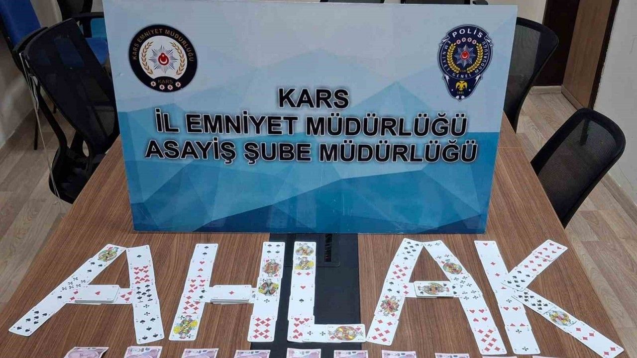 Kars’ta polisten asayiş uygulaması