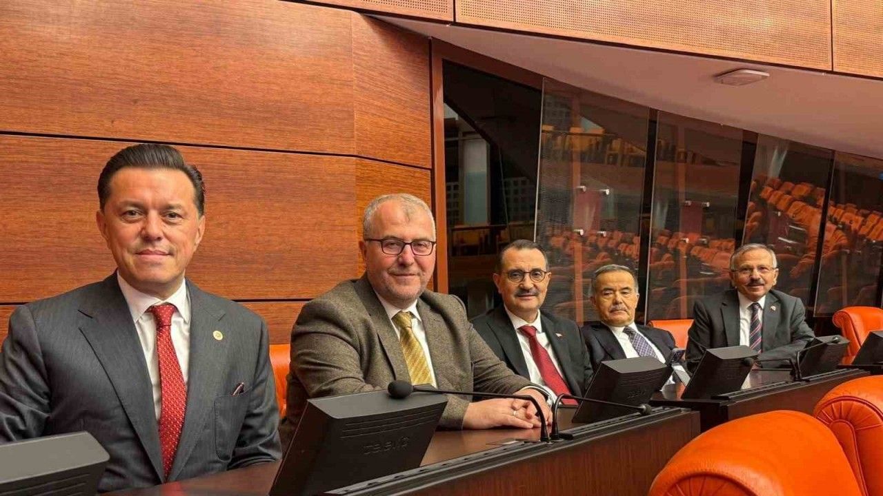 Milletvekili Hatipoğlu, TBMM’de çalışmalarını sürdürüyor