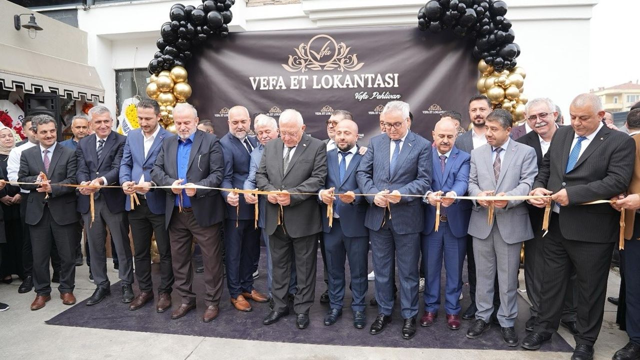 Düzce’de iş ve siyaset dünyası açılışta buluştu