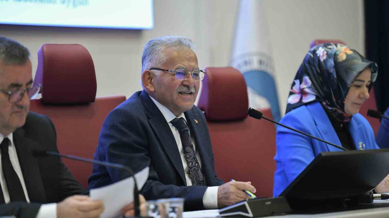 Başkan Büyükkılıç'ın 2027 'Kültür Başkentliği' önergesi meclisten tam destek aldı