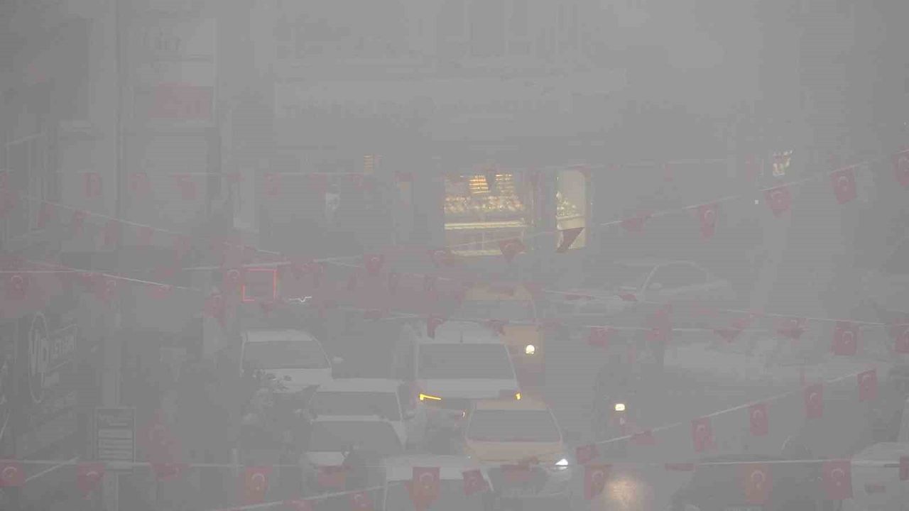 Kilis'te yoğun sis etkili oldu