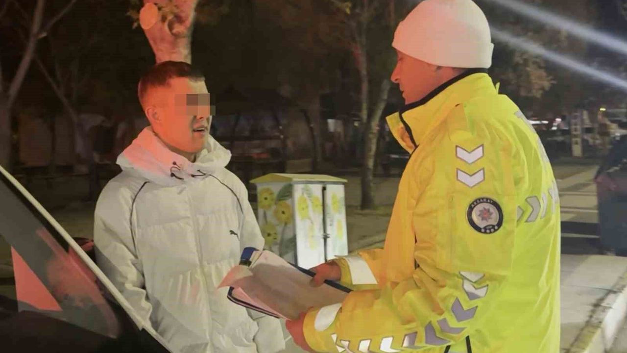 'Dur' ihtarına uymayıp polisten kaçtı, yakalanınca 'Hiç mi insafınız yok' deyip ağladı