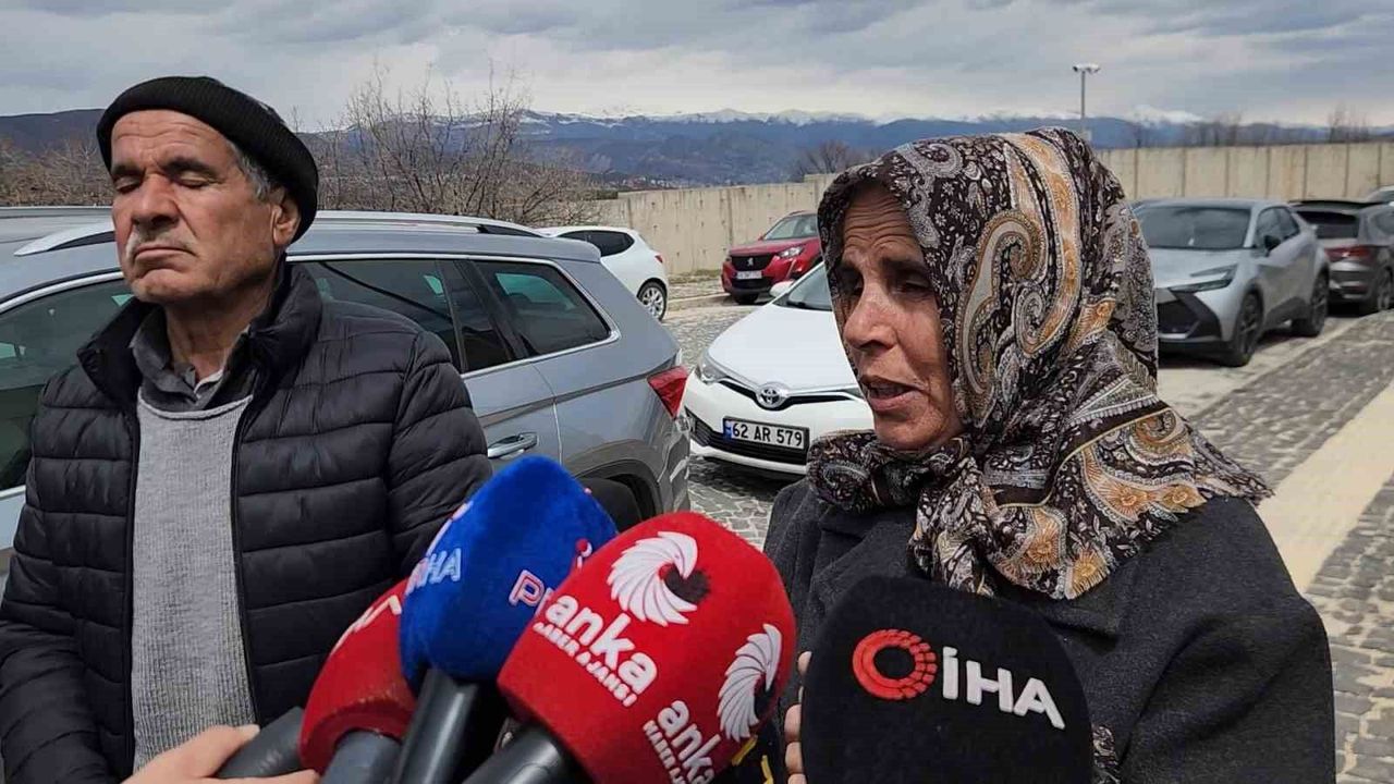 Gülistan Doku'nun ailesinden adliye önünde açıklama: '6 yıldır biz biliyoruz. Ne gündüzümüz gündüz, ne gecemiz gece'