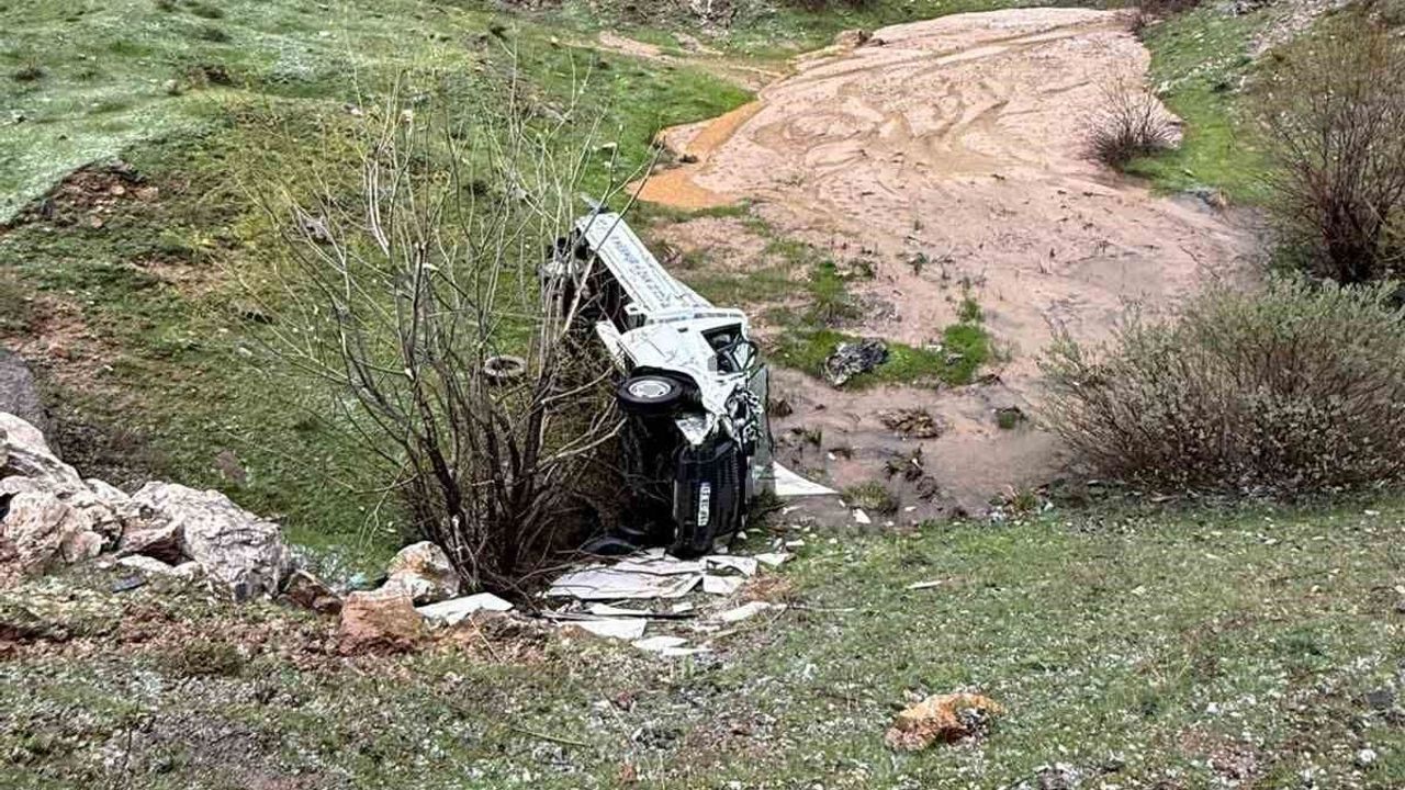 Bitlis'te trafik kazası: 4 yaralı