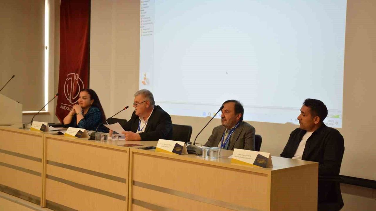 Koca Ragıp Paşa'nın çok yönlü düşünce dünyası çalıştayda değerlendirildi