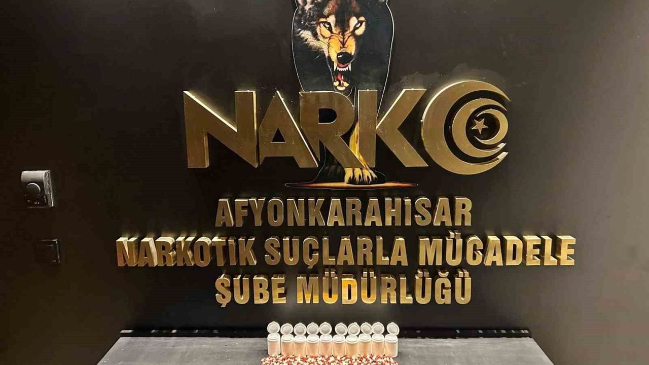Afyonkarahisar'da uyuşturucu emdirilmiş peçete ve 508 adet s