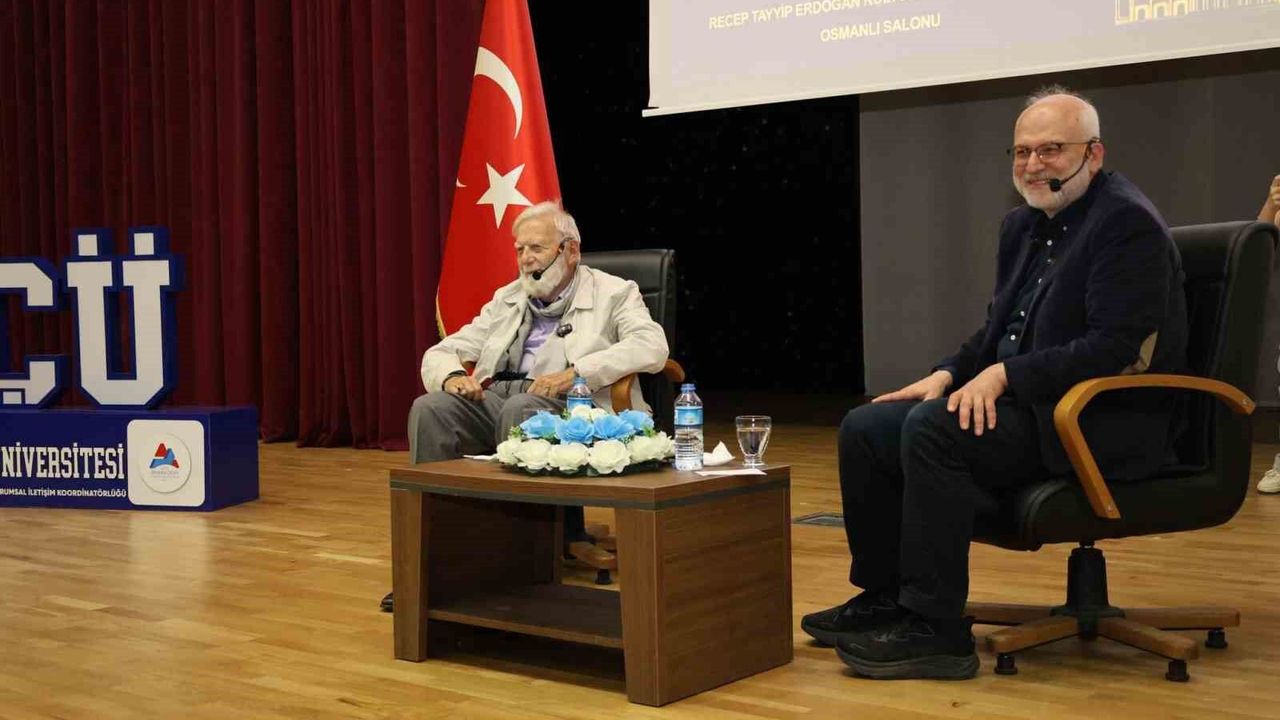Ağrı'da Prof. Dr. Ökten ve Prof. Dr. Sayar'ın söyleşisine yo