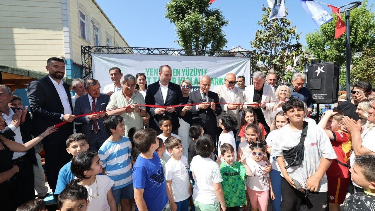Ahmet Taner Kışlalı Parkı yenilenen yüzüyle hizmete açıldı
