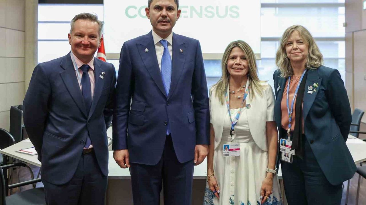 Bakan Kurum, Almanya'da Avustralyalı mevkidaşı Bowen ve BM t