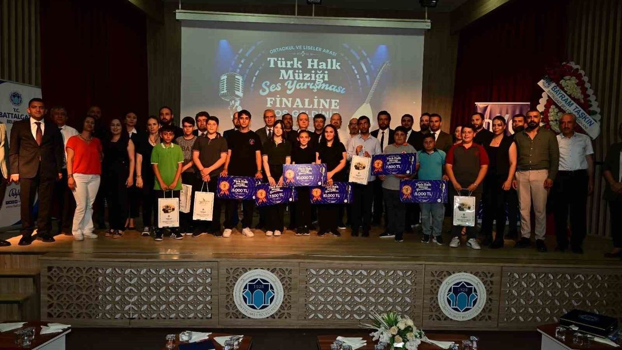 Battalgazi'de Türk Halk Müziği Yarışması'nın kazananları bel