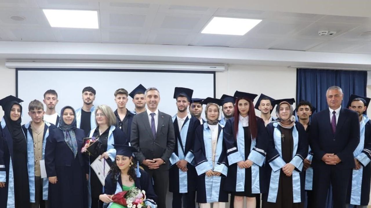 Bayburt MESEM öğrencileri için mezuniyet töreni düzenlendi