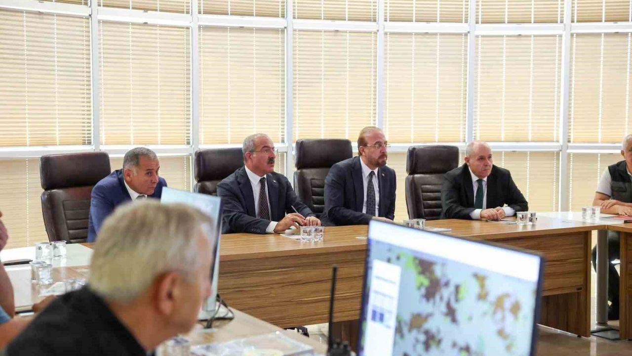 Çanakkale'de orman yangınları değerlendirme toplantısına Bak