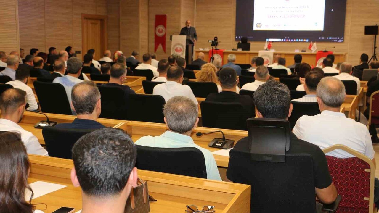 Diyarbakır'da 'Optisyenlik Meslek Birliği Eğitim Çalıştayı' düzenlendi