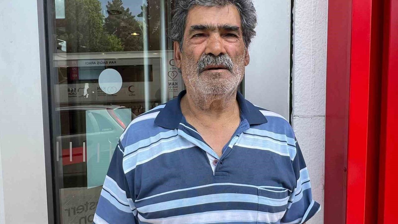 Dolandırıcıların hedefi olan yaşlı adam gerçek polisleri gör