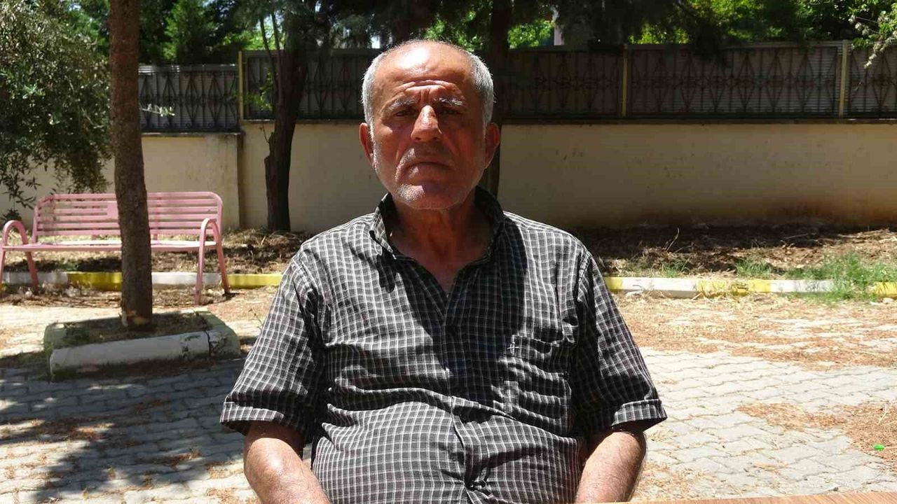 Esad zindanında geçen 23 yılı özetledi: 'Hamam böceği ve ked