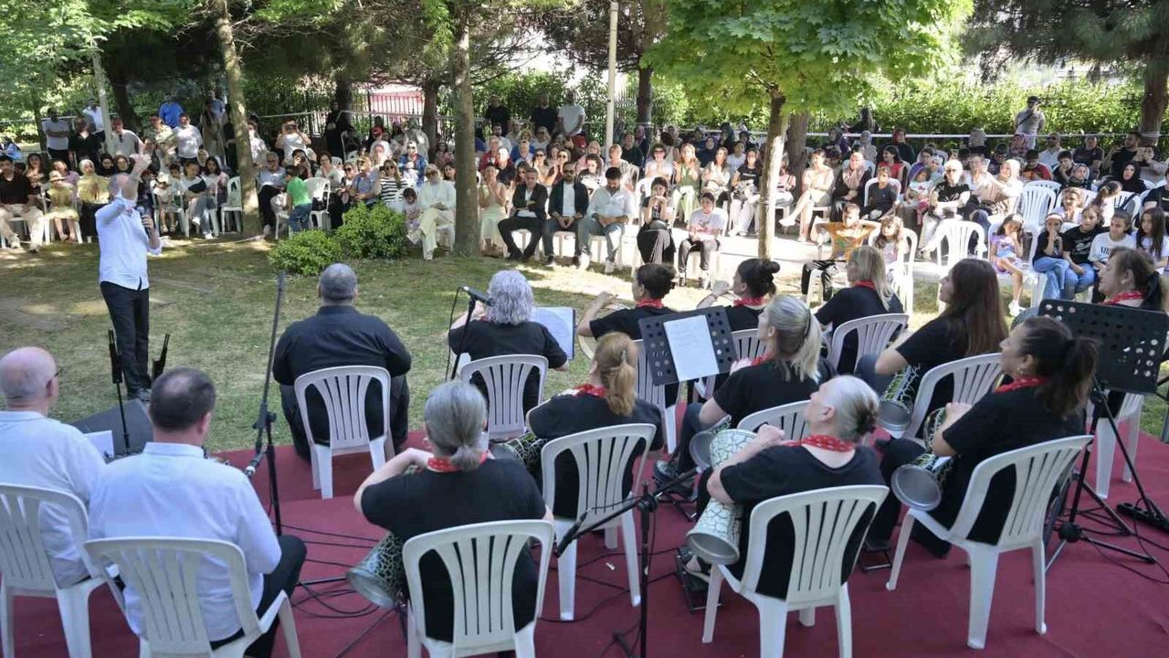 Esenyurt Ulu Çınar'da müzik dolu dönem finali