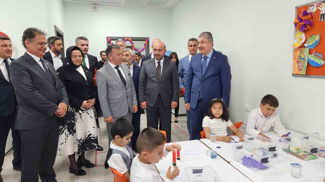 Eskişehir'de Zübeyde Hanım Özel Eğitim Anaokulu'nun yeni bin