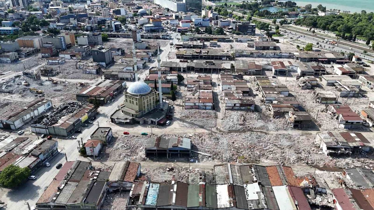 Gülsan Sanayi Sitesi'nde yıkımlar devam ediyor