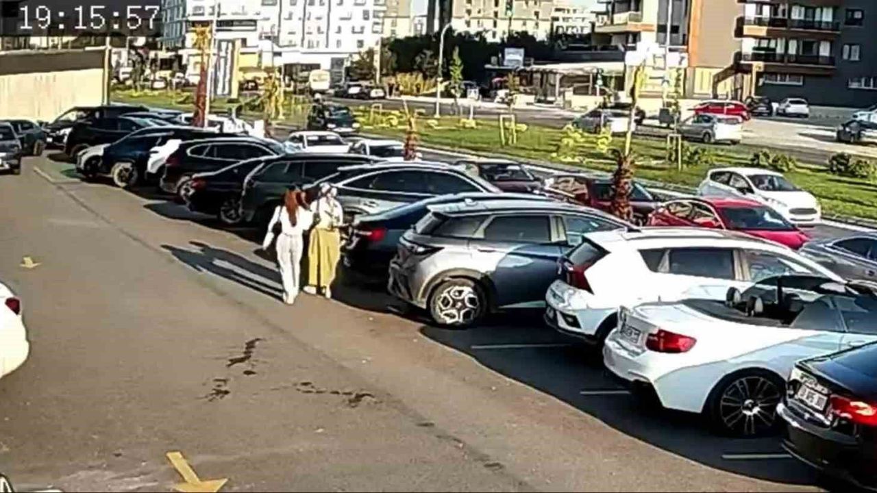 Hafif ticari araç ile çarpışan bisiklet sürücüsü hayatını kaybetti