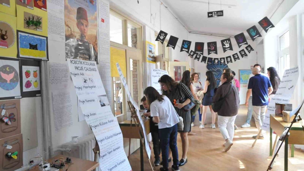 İÇEM Mezunlar Gününde başarı hikâyeleri ve deneyimler paylaş