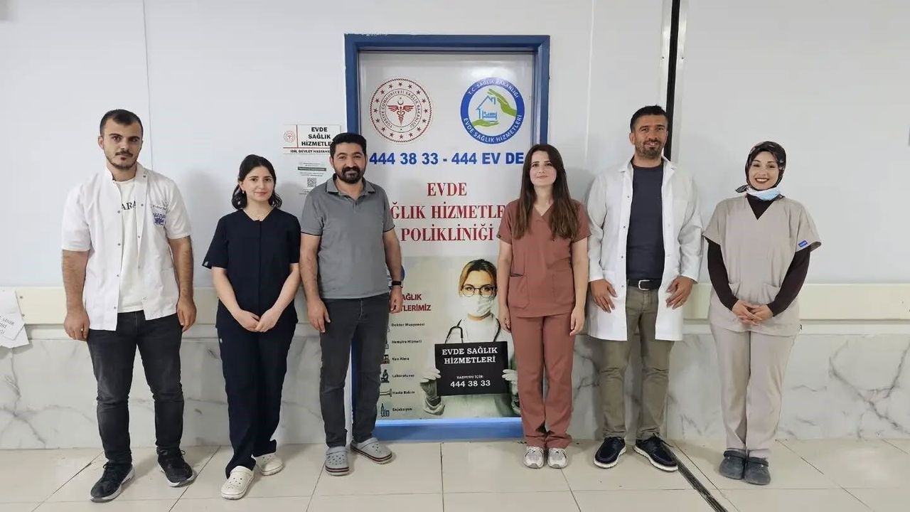 İdil'de yatağa bağımlı hastalara evde diş ve eczacılık hizmeti
