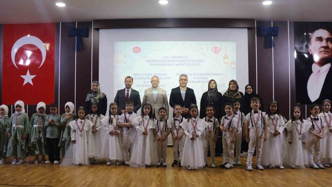 Kardeş Kur'an Kursları yılsonunu coşkuyla kutladı