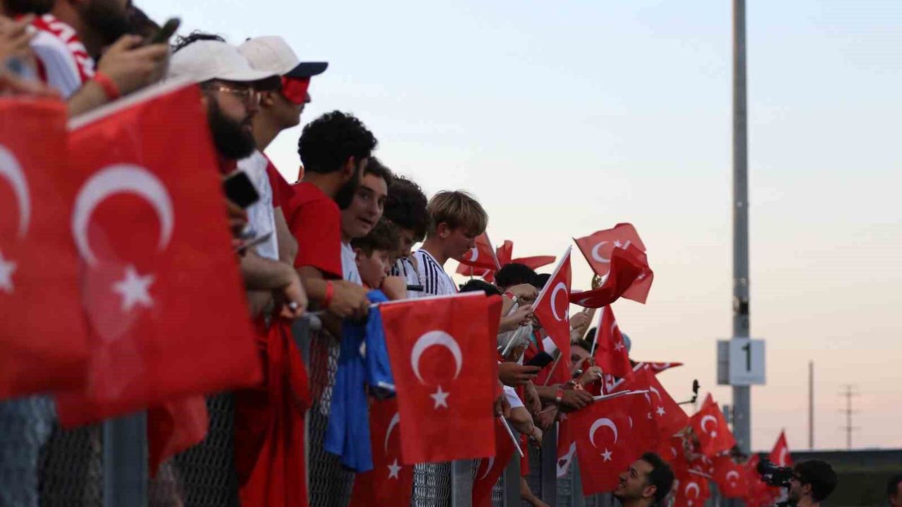 Millilere, Arizona'da yoğun ilgi
