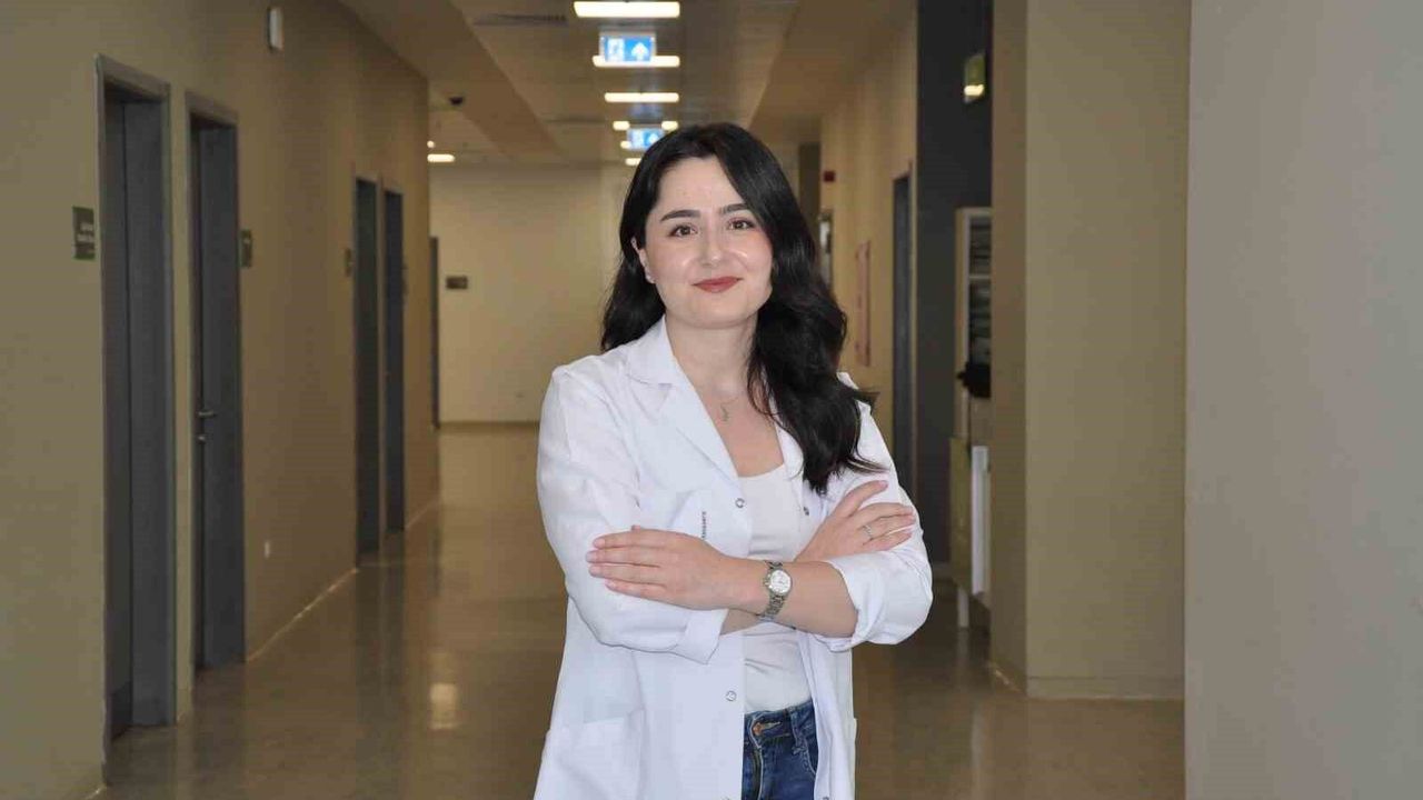 Nöroloji Uzmanı Dr. Zeynep Zerrin Göz: 'Baş ağrısı ile yaşam