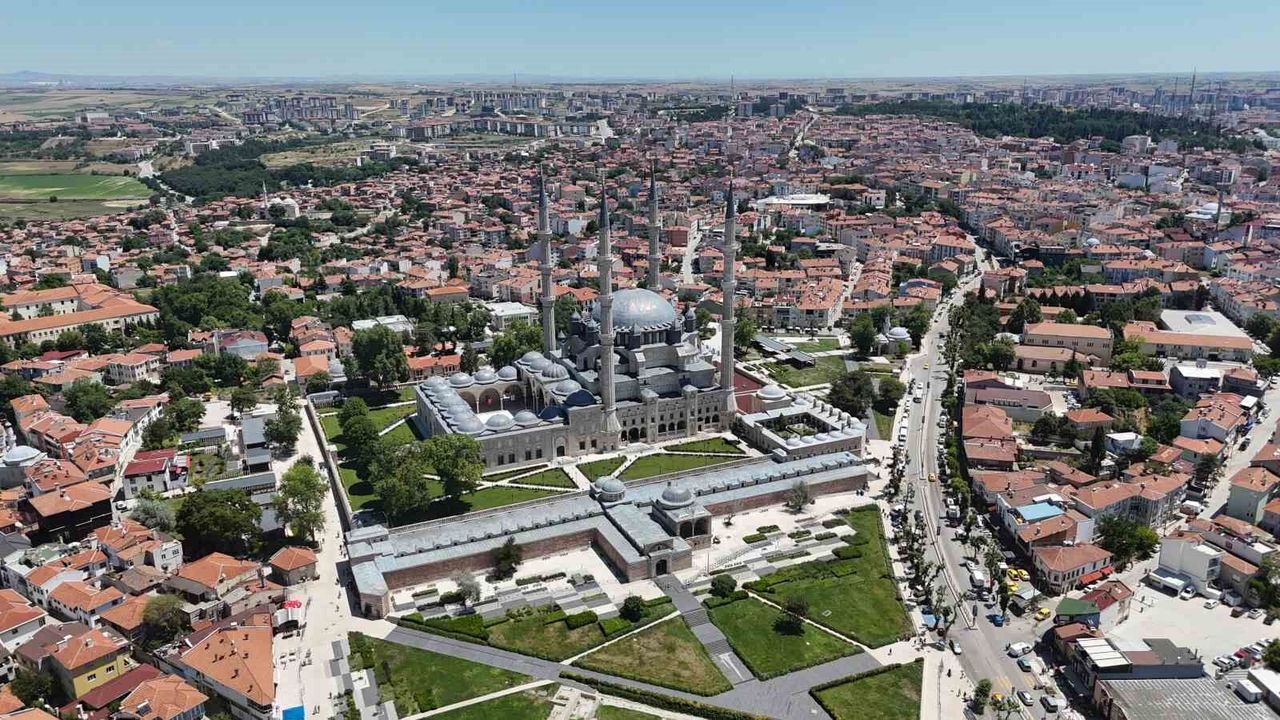 Selimiye'de tarihi gün: Cumhurbaşkanı Erdoğan'a Edirne'de bü