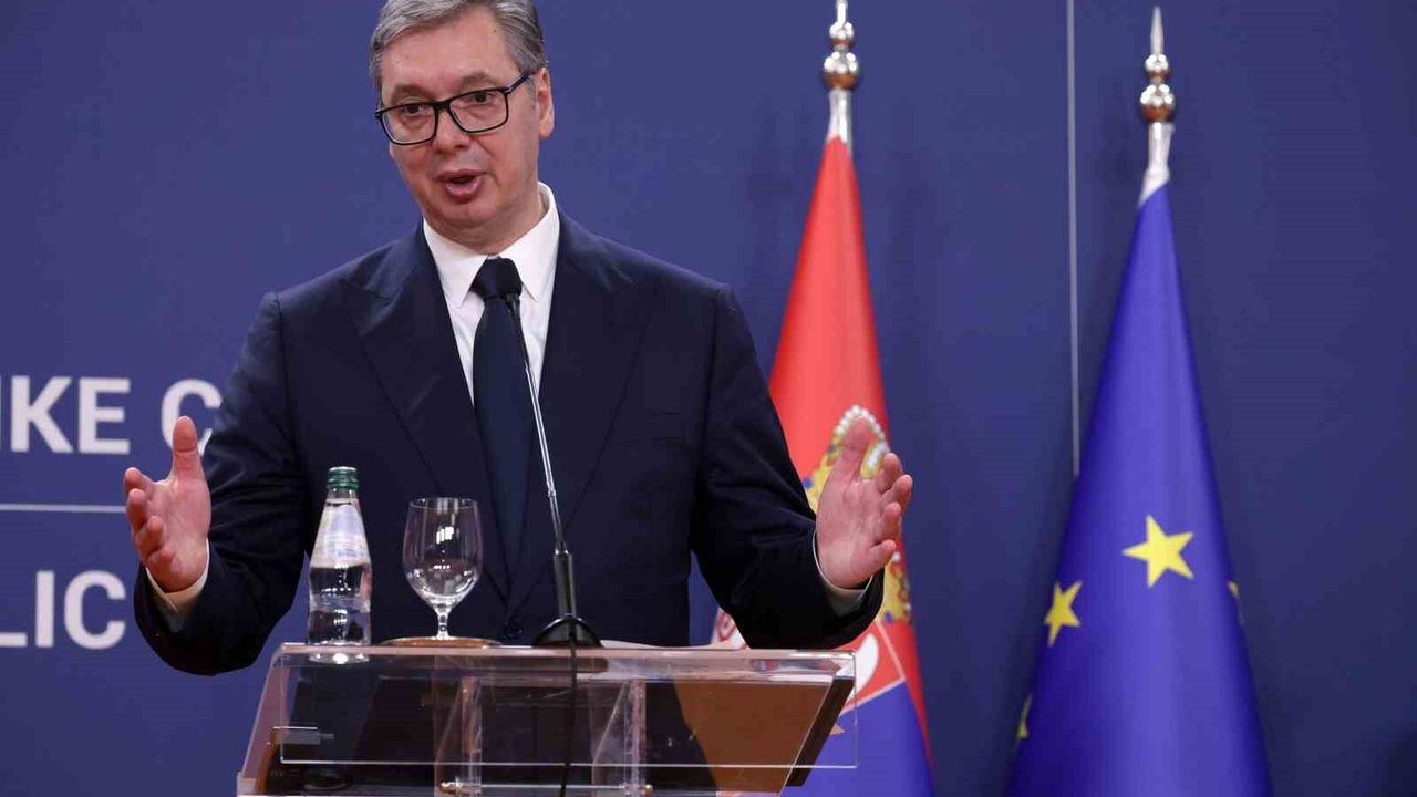 Sırbistan Cumhurbaşkanı Vucic'den istifa kararı