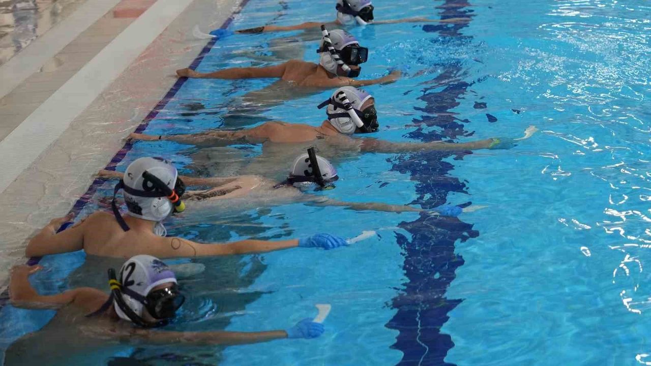 Sualtı hokeyinde Federasyon Kupası'nın sahibi Deniz Yıldızla