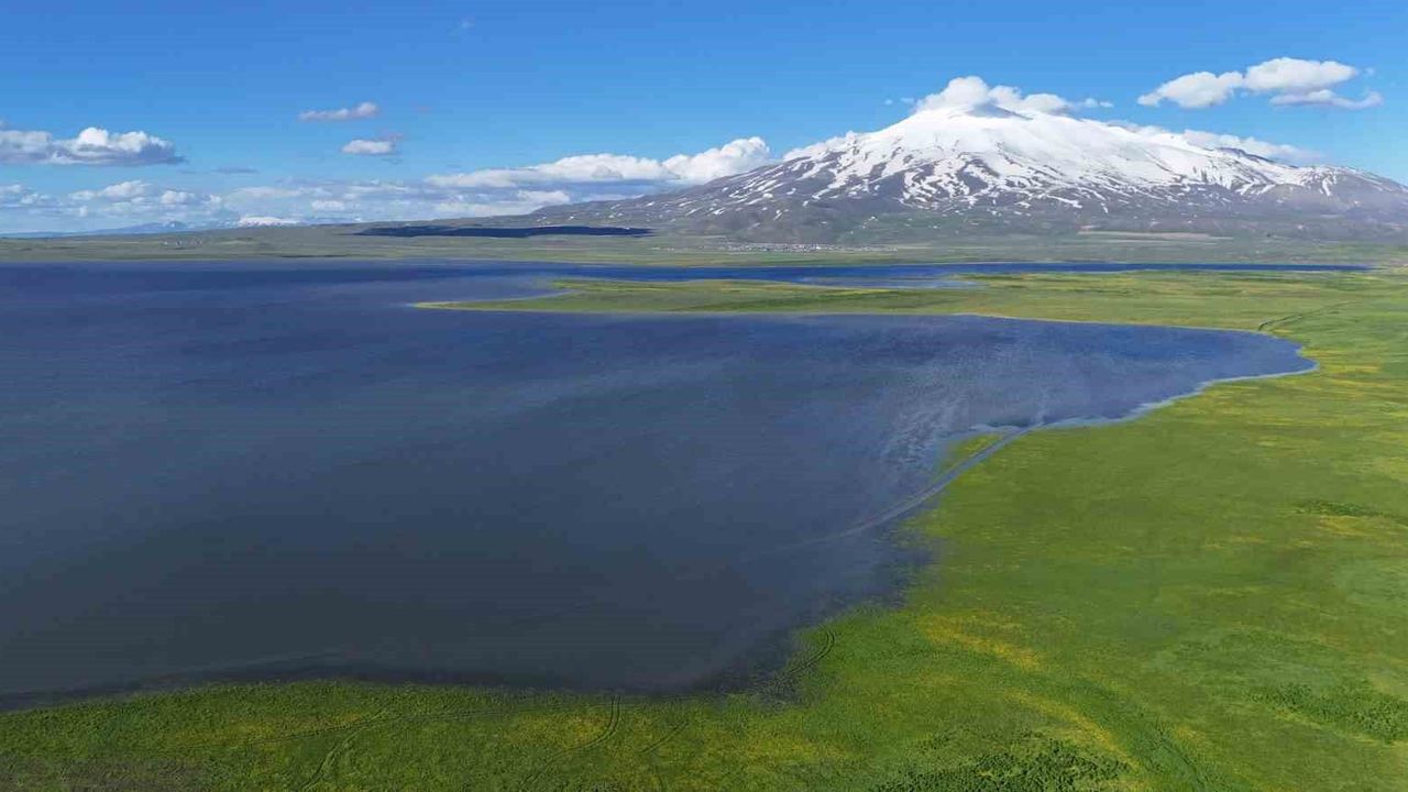Süphan Dağı'nın eteklerindeki saklı cennet: Cil Gölü mest ed
