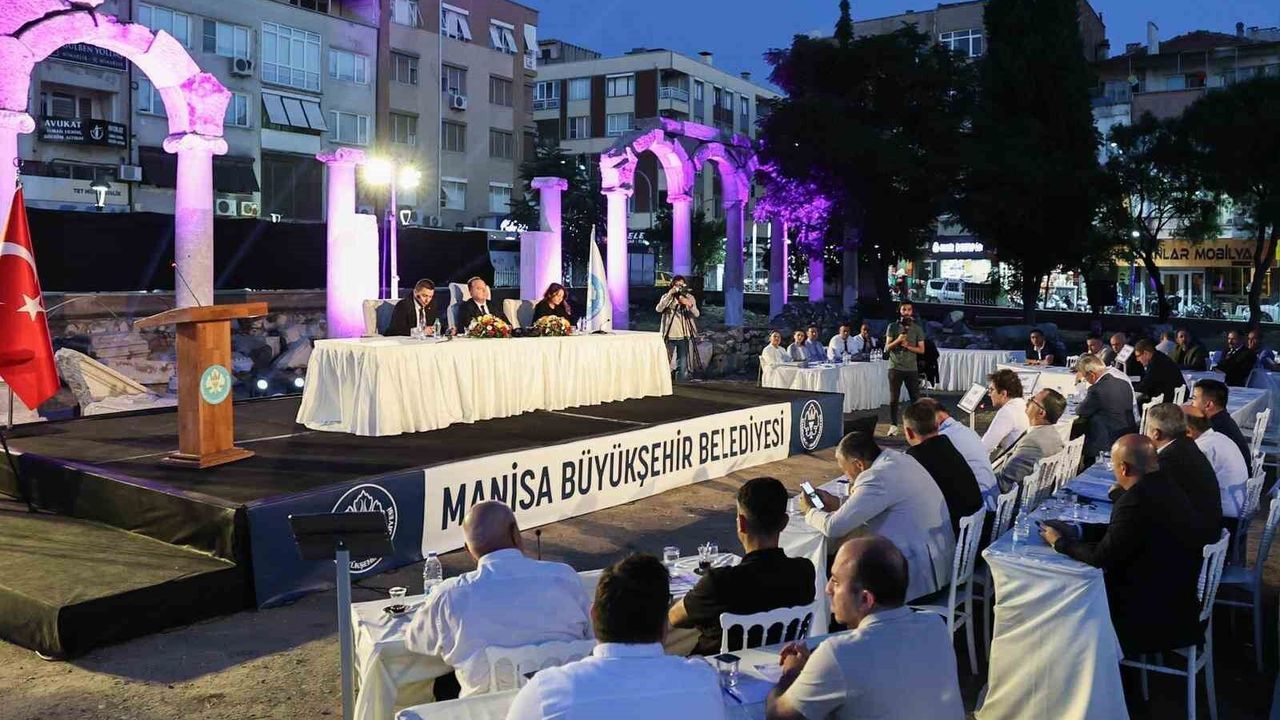 Thyateira Antik Kenti Manisa Büyükşehir Meclisi'ne ev sahipl
