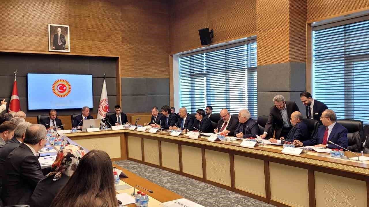Uzman er ve erbaşlarla ilgili düzenlemeleri içeren kanun tek