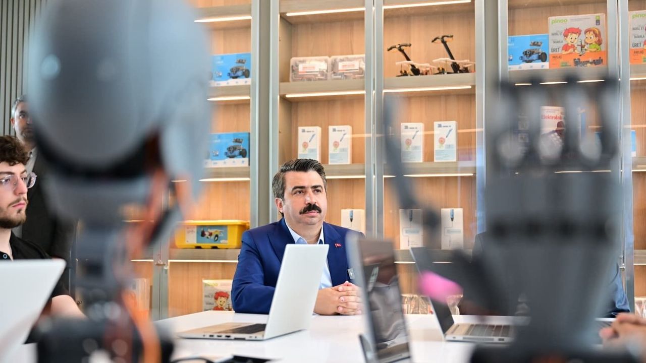 Yıldırım Yapay Zeka Ve Teknoloji Merkezi'nde eğitimler başla