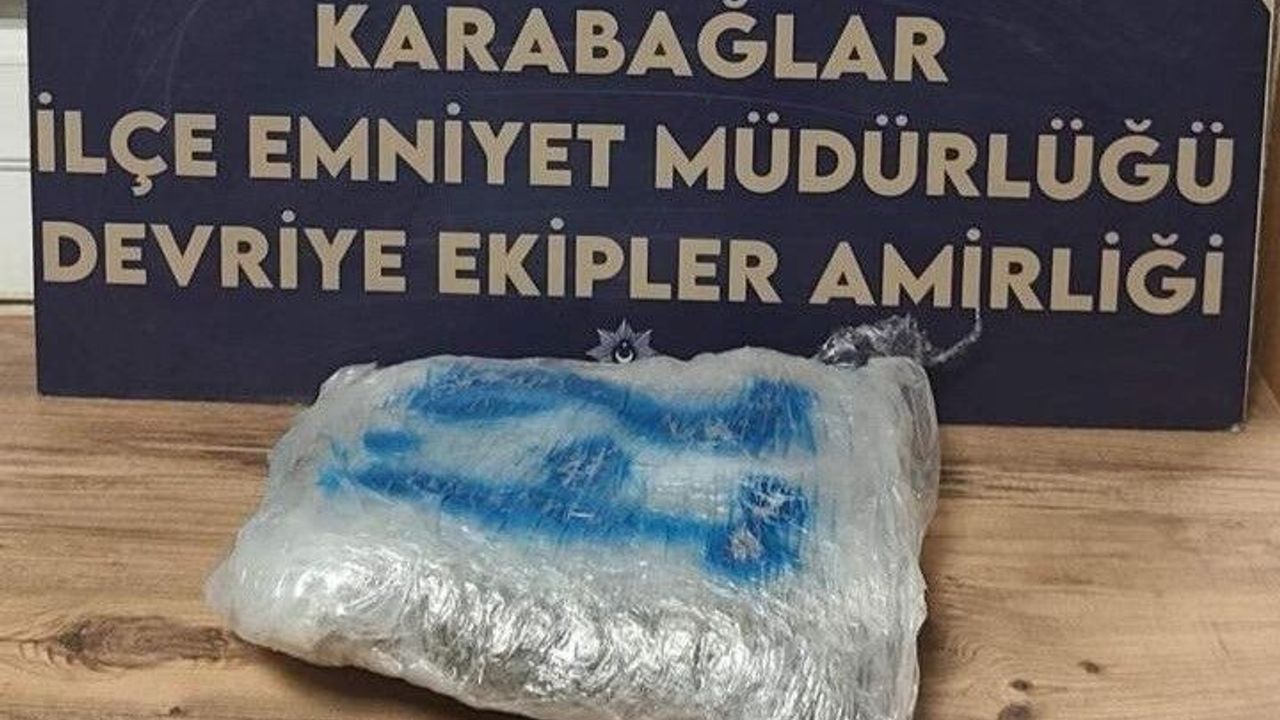 Polisten kaçan motosikletliden 1 kilo 200 gram uyuşturucu çıktı