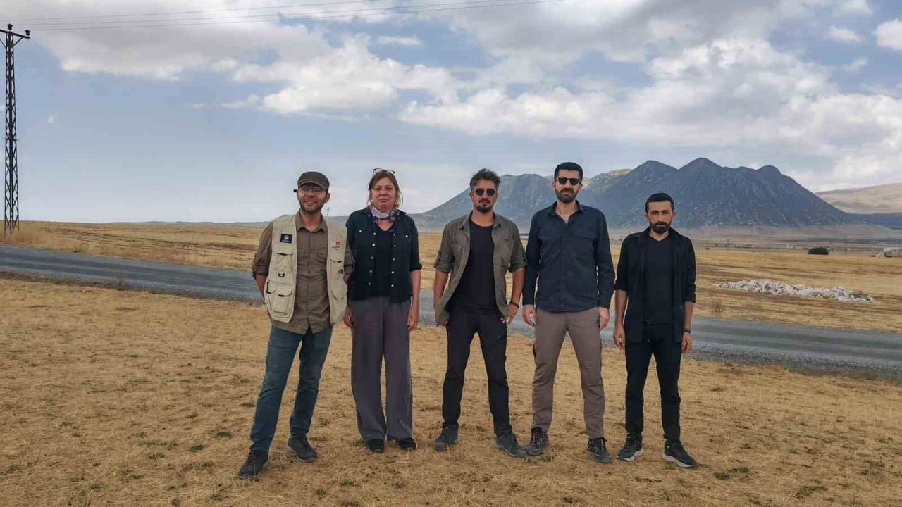 Bitlis'te tarihöncesine ışık tutacak arazi çalışmaları başladı