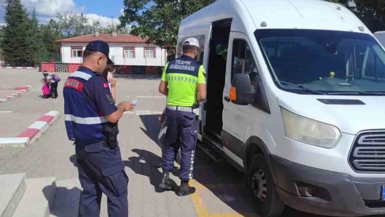 Güdül'de Okul Servislerine Güvenlik Denetimi
