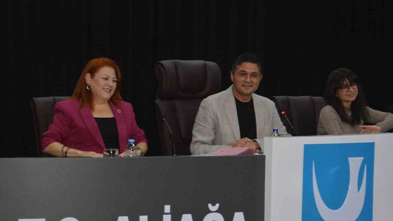 Aliağa Belediyesi'nde yeni teşkilat yapısı meclisten geçti