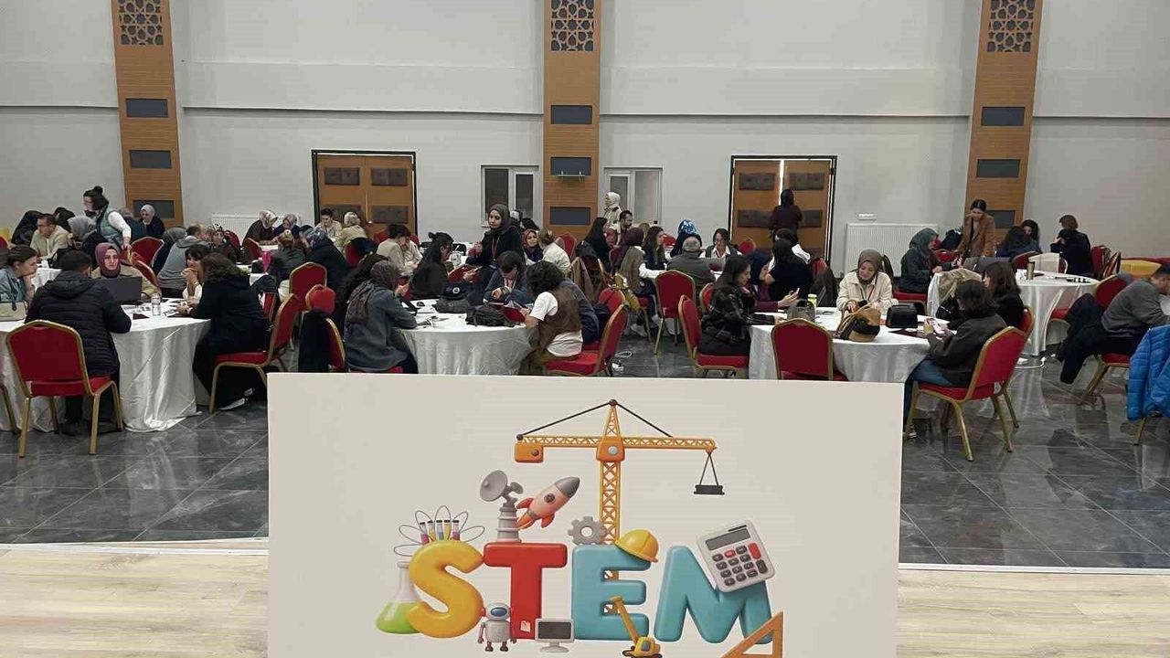 Düzce'de STEM eğitimi çalıştayı tamamlandı